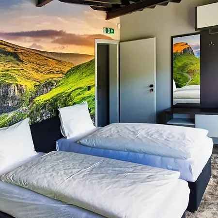 Sinatra Cigar House *