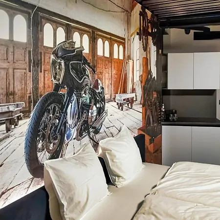 Sinatra Cigar House Апартаменты *